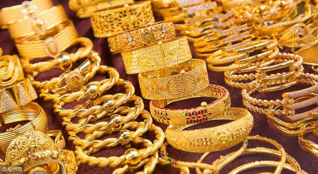 千足金多少钱一克999千足金今日价格表-第1张图片-翡翠网 千足金多少钱一克999千足金今日价格表-第1张图片-翡翠网