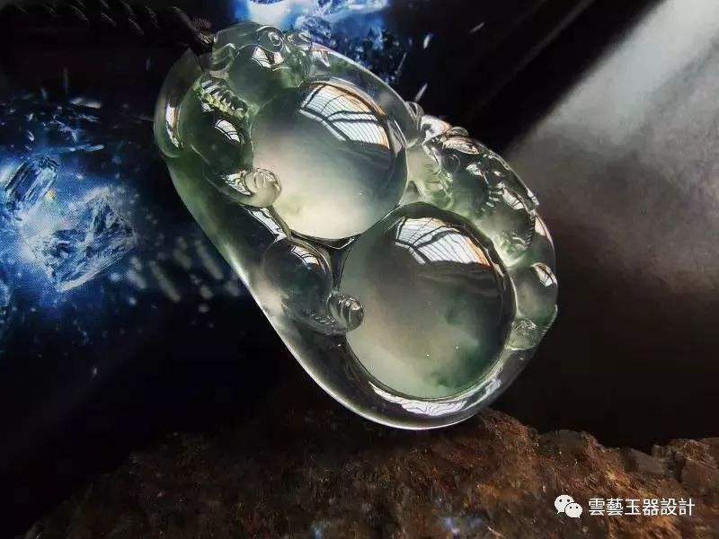 玻璃种翡翠知识讲解翡翠玻璃种知识-第1张图片-翡翠网 玻璃种翡翠知识讲解翡翠玻璃种知识-第1张图片-翡翠网