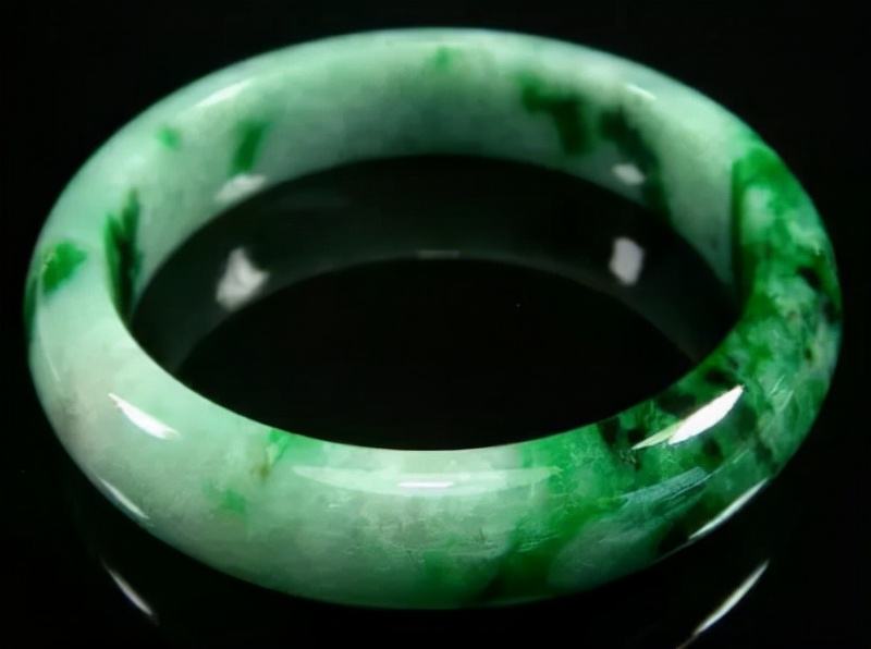 翡翠种水的详细分类的简单介绍-第2张图片-翡翠网 翡翠种水的详细分类的简单介绍-第2张图片-翡翠网