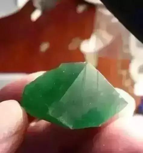 极品翡翠原石翡翠原石手镯绝胜-第12张图片-翡翠网 极品翡翠原石翡翠原石手镯绝胜-第12张图片-翡翠网