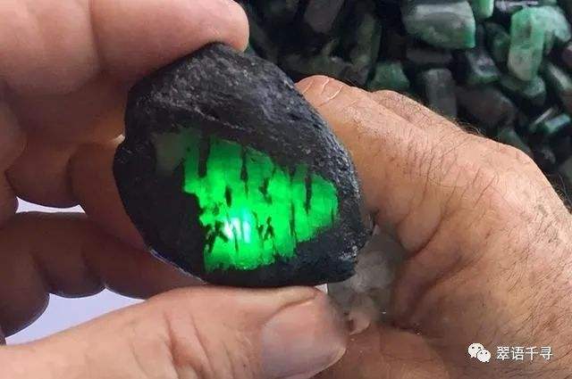 危地马拉翡翠的产量哥伦比亚翡翠价格-第1张图片-翡翠网 危地马拉翡翠的产量哥伦比亚翡翠价格-第1张图片-翡翠网