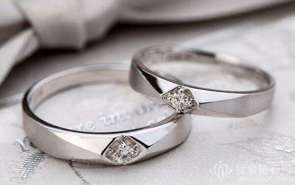 钻戒价格一般在多少,钻戒价格一般在多少钱一克拉-第2张图片-翡翠网 钻戒价格一般在多少,钻戒价格一般在多少钱一克拉-第2张图片-翡翠网