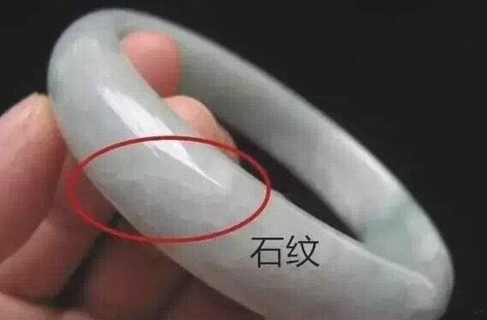 关于翡翠的知识大全手镯的简单介绍-第1张图片-翡翠网 关于翡翠的知识大全手镯的简单介绍-第1张图片-翡翠网