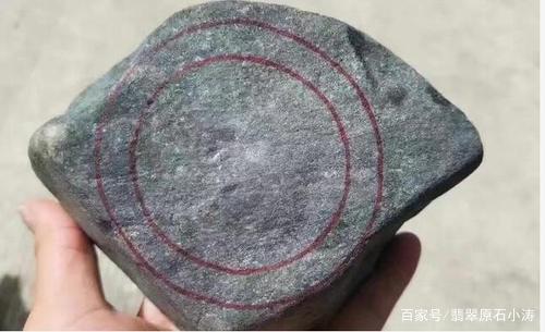 翡翠原石刚切出来的样子,翡翠原石介绍讲解-第2张图片-翡翠网 翡翠原石刚切出来的样子,翡翠原石介绍讲解-第2张图片-翡翠网