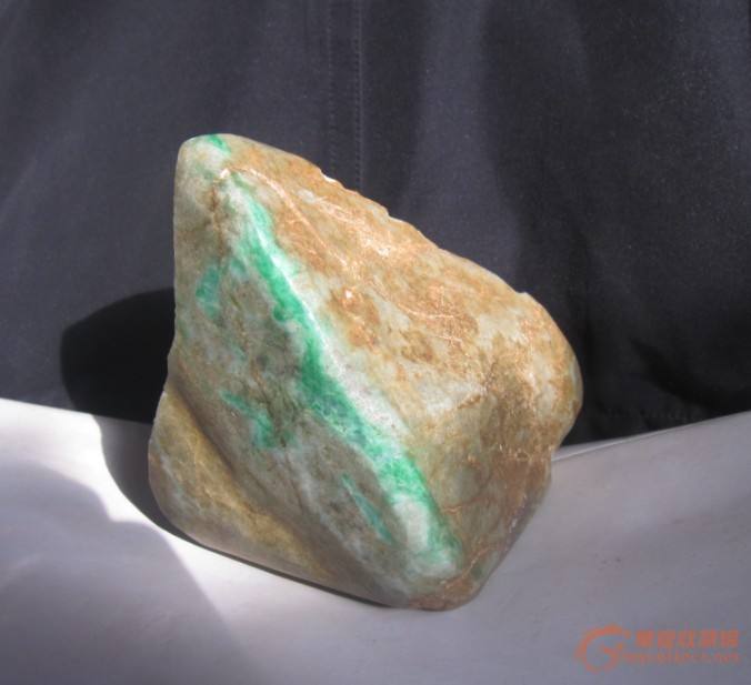 日丰翡翠批发市场在哪里日丰翡翠原石图片大全-第2张图片-翡翠网 日丰翡翠批发市场在哪里日丰翡翠原石图片大全-第2张图片-翡翠网