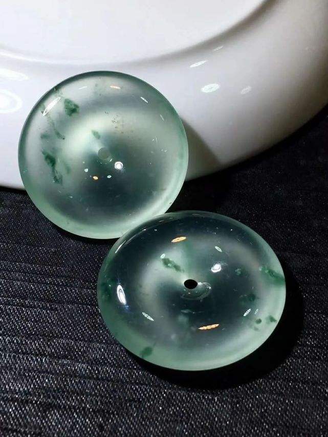 翡翠种水色基础知识翡翠的种水色是怎么形成的-第1张图片-翡翠网 翡翠种水色基础知识翡翠的种水色是怎么形成的-第1张图片-翡翠网