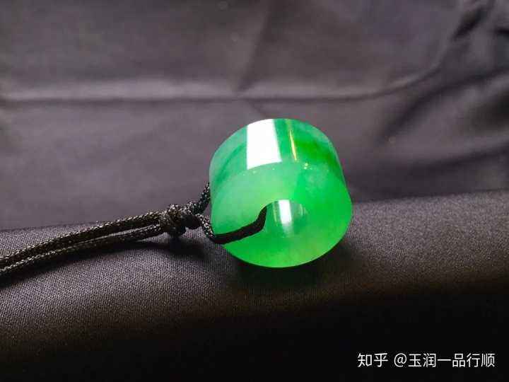 翡翠珠宝基础知识的简单介绍-第2张图片-翡翠网 翡翠珠宝基础知识的简单介绍-第2张图片-翡翠网