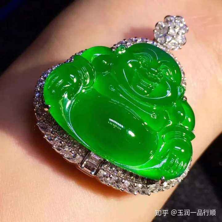 关于翡翠和田玉的知识和销售技巧的简单介绍-第2张图片-翡翠网 关于翡翠和田玉的知识和销售技巧的简单介绍-第2张图片-翡翠网