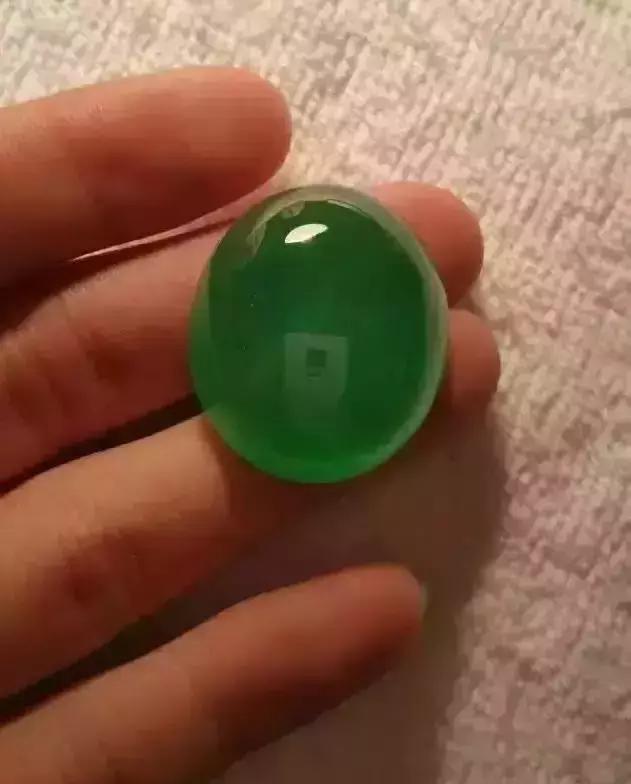 帝王绿翡翠价格多少及图片翡翠帝王绿每克价格-第31张图片-翡翠网 帝王绿翡翠价格多少及图片翡翠帝王绿每克价格-第31张图片-翡翠网