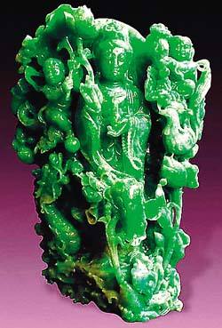 慈禧翡翠手镯价格慈禧手上的翡翠玉镯-第1张图片-翡翠网 慈禧翡翠手镯价格慈禧手上的翡翠玉镯-第1张图片-翡翠网