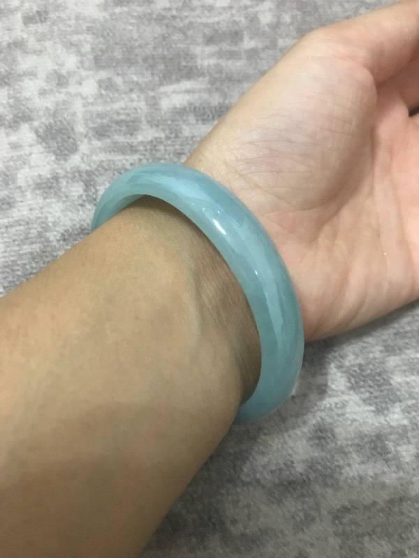 关于翡翠手镯灯光下有棉花的信息-第1张图片-翡翠网 关于翡翠手镯灯光下有棉花的信息-第1张图片-翡翠网