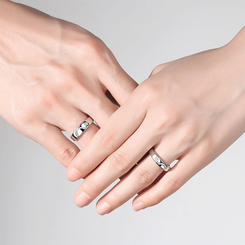 求婚的时候买什么戒指求婚戒指3000合适吗-第1张图片-翡翠网 求婚的时候买什么戒指求婚戒指3000合适吗-第1张图片-翡翠网