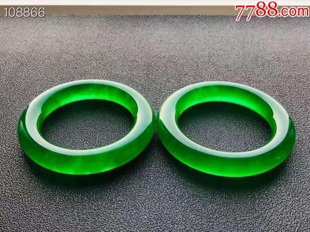 包含假的帝王绿的翡翠手镯什么样子的词条-第2张图片-翡翠网 包含假的帝王绿的翡翠手镯什么样子的词条-第2张图片-翡翠网