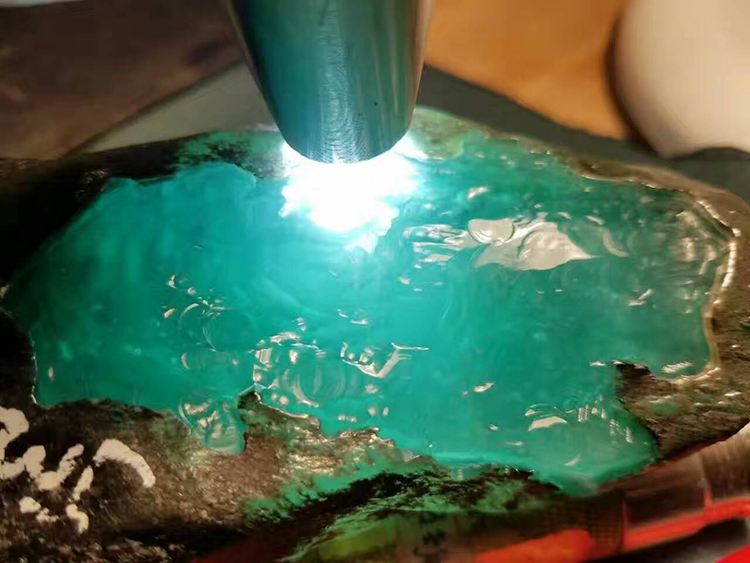 河南老坑冰种翡翠原石毛料的简单介绍-第1张图片-翡翠网 河南老坑冰种翡翠原石毛料的简单介绍-第1张图片-翡翠网