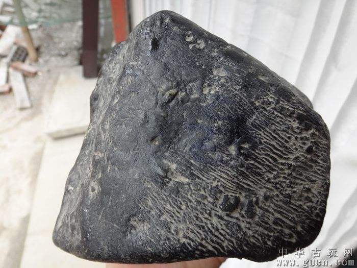 莫湾基乌鸡种原石图片莫湾基翡翠原石薄皮-第2张图片-翡翠网 莫湾基乌鸡种原石图片莫湾基翡翠原石薄皮-第2张图片-翡翠网