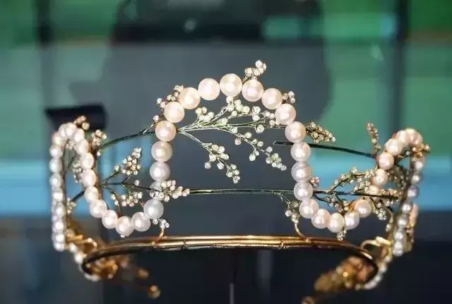 珠宝的介绍珠宝品牌介绍文案-第4张图片-翡翠网 珠宝的介绍珠宝品牌介绍文案-第4张图片-翡翠网