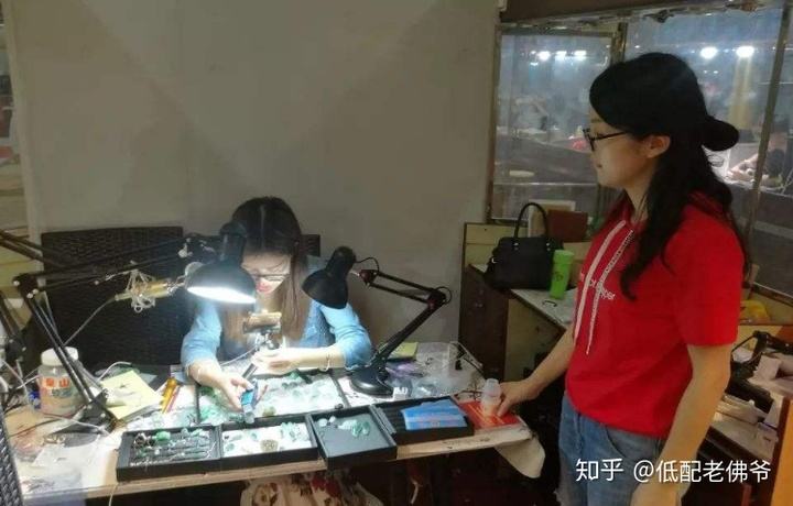 翡翠专业知识学习的简单介绍-第1张图片-翡翠网 翡翠专业知识学习的简单介绍-第1张图片-翡翠网