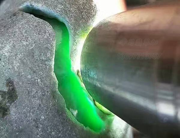 翡翠专业知识学习的简单介绍-第2张图片-翡翠网 翡翠专业知识学习的简单介绍-第2张图片-翡翠网