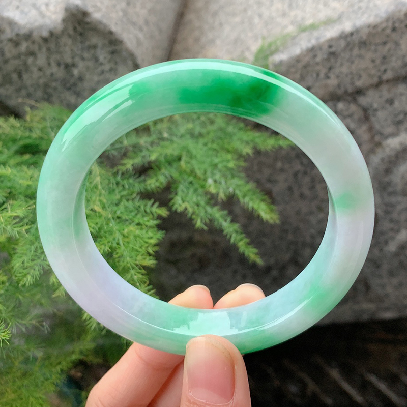 包含关于翡翠手镯的相关知识的词条-第2张图片-翡翠网