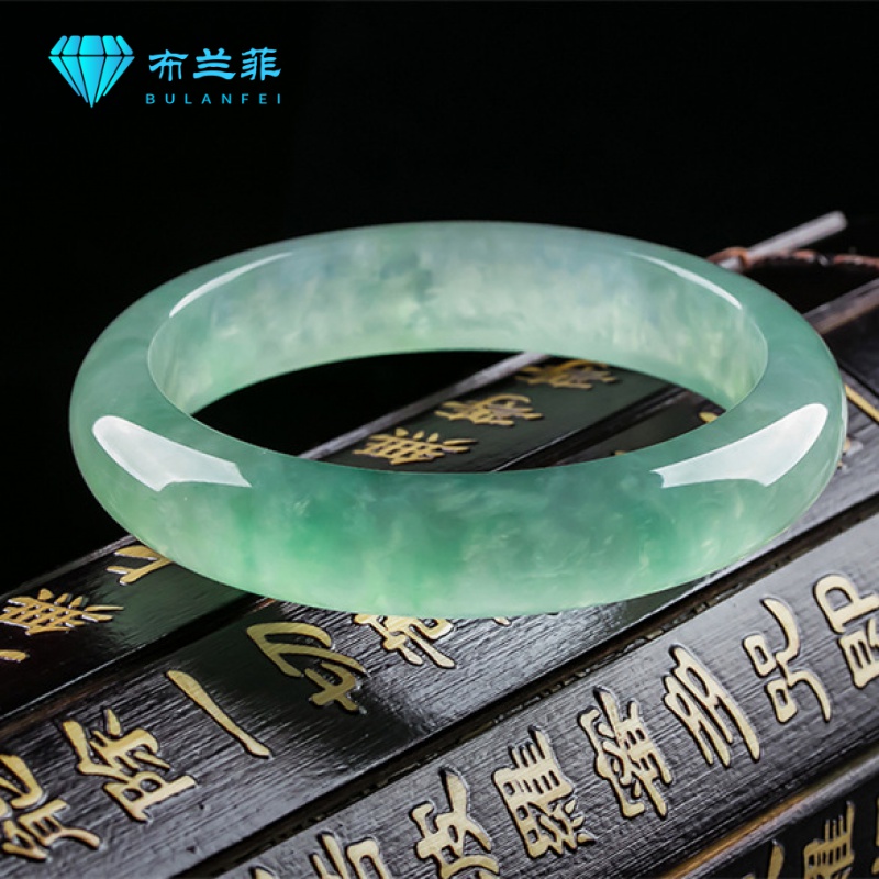 包含碧玉手镯翡翠知识的词条-第2张图片-翡翠网 包含碧玉手镯翡翠知识的词条-第2张图片-翡翠网