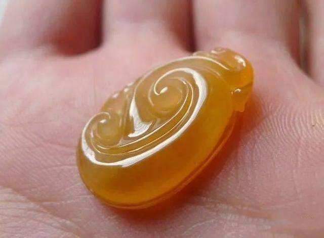 如何快速了解翡翠基本知识,翡翠销售技巧和话术100成交-第2张图片-翡翠网 如何快速了解翡翠基本知识,翡翠销售技巧和话术100成交-第2张图片-翡翠网