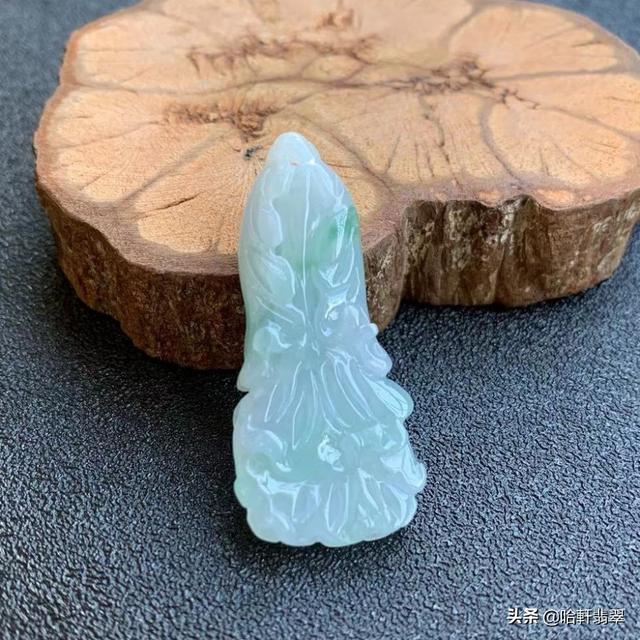 翡翠福禄寿吊坠图片,翡翠老寿星价格-第4张图片-翡翠网