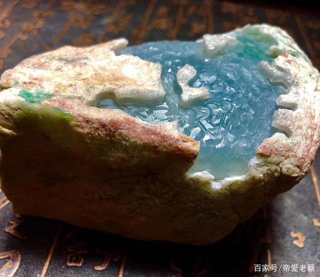 翡翠原石双层皮壳,翡翠包浆皮原石-第2张图片-翡翠网 翡翠原石双层皮壳,翡翠包浆皮原石-第2张图片-翡翠网