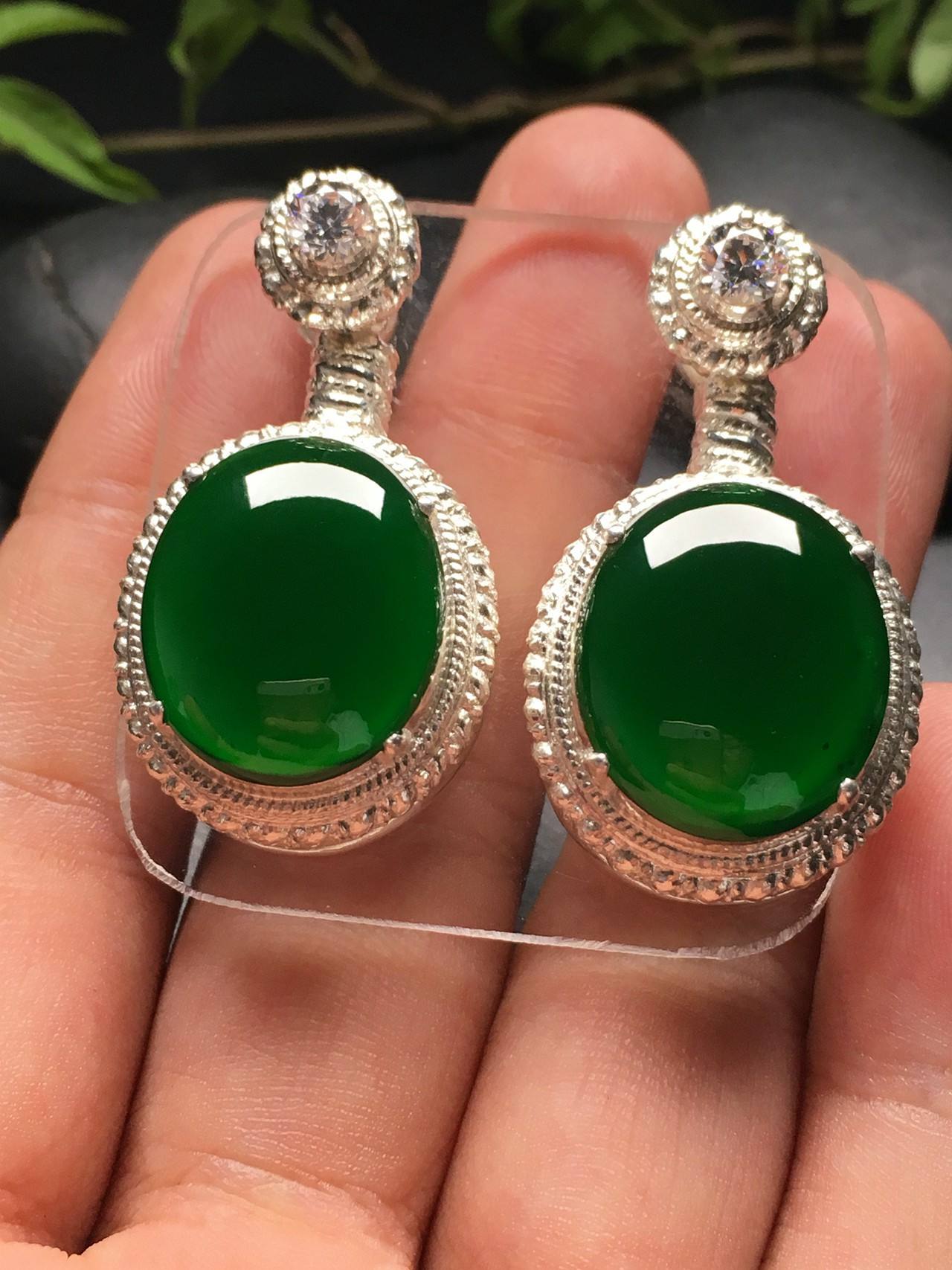 武汉华润翡翠中心润玺,玺润翡翠知识传播-第1张图片-翡翠网 武汉华润翡翠中心润玺,玺润翡翠知识传播-第1张图片-翡翠网