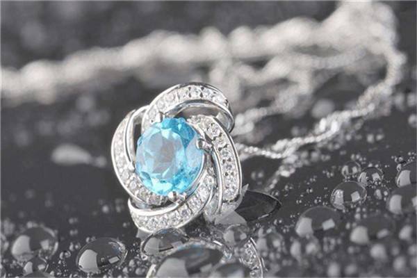 中国珠宝这个牌子如何,中国上市珠宝品牌-第2张图片-翡翠网 中国珠宝这个牌子如何,中国上市珠宝品牌-第2张图片-翡翠网