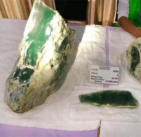 今年开盘的翡翠原石翡翠公园开盘价格暴跌-第1张图片-翡翠网 今年开盘的翡翠原石翡翠公园开盘价格暴跌-第1张图片-翡翠网