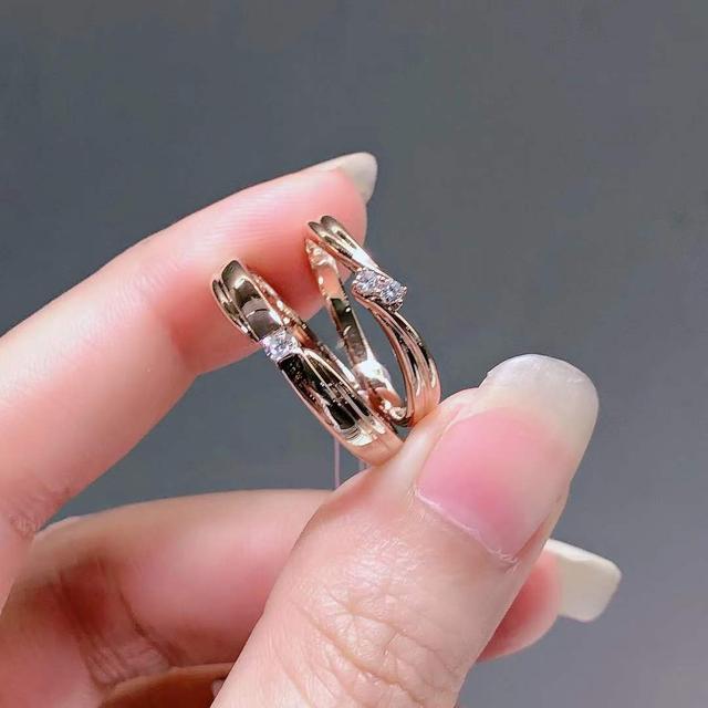 对戒结婚交换戒指是钻戒还是对戒-第4张图片-翡翠网 对戒结婚交换戒指是钻戒还是对戒-第4张图片-翡翠网