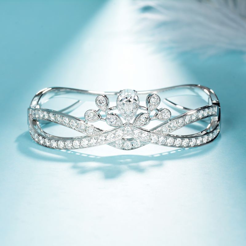 钻石寓意唯美的句子,钻石句子适合发朋友圈-第1张图片-翡翠网 钻石寓意唯美的句子,钻石句子适合发朋友圈-第1张图片-翡翠网