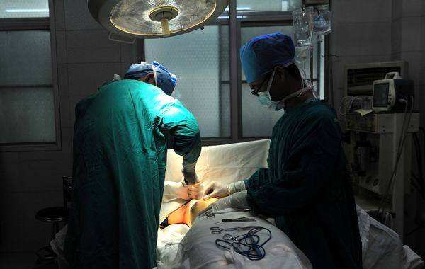 直播隆胸效果原视频现场直播隆胸-第1张图片-翡翠网 直播隆胸效果原视频现场直播隆胸-第1张图片-翡翠网