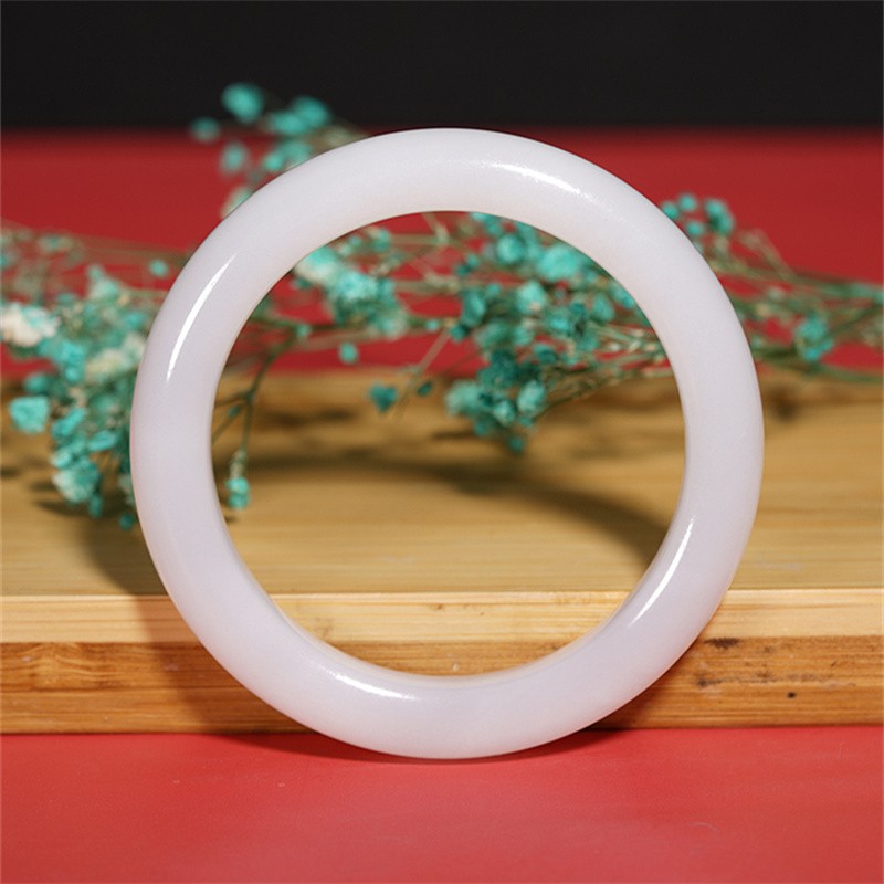 一碗水鉴定翡翠钱币怎么鉴定手镯的简单介绍-第1张图片-翡翠网 一碗水鉴定翡翠钱币怎么鉴定手镯的简单介绍-第1张图片-翡翠网