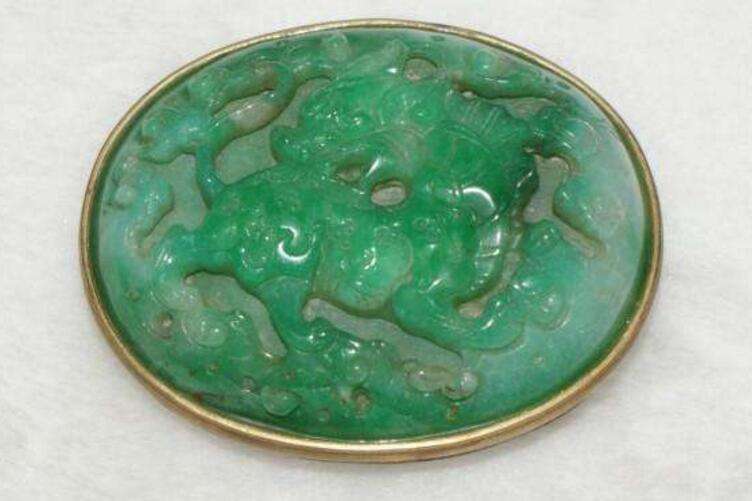 一般清代翡翠烟嘴价格,古代翡翠价格-第2张图片-翡翠网 一般清代翡翠烟嘴价格,古代翡翠价格-第2张图片-翡翠网