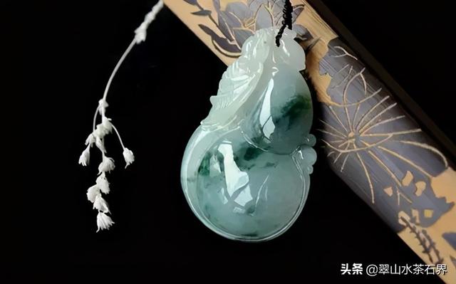 直播间赌石骗局,唐笑直播间翡翠知识-第17张图片-翡翠网 直播间赌石骗局,唐笑直播间翡翠知识-第17张图片-翡翠网