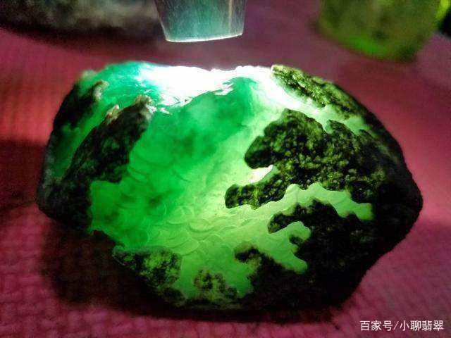 翡翠原石假皮图片大全,广西壮族自治区翡翠原石假皮-第2张图片-翡翠网 翡翠原石假皮图片大全,广西壮族自治区翡翠原石假皮-第2张图片-翡翠网