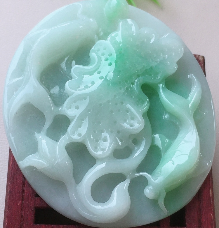 翡翠雕刻的价格,雕刻玉石用的工具-第2张图片-翡翠网 翡翠雕刻的价格,雕刻玉石用的工具-第2张图片-翡翠网