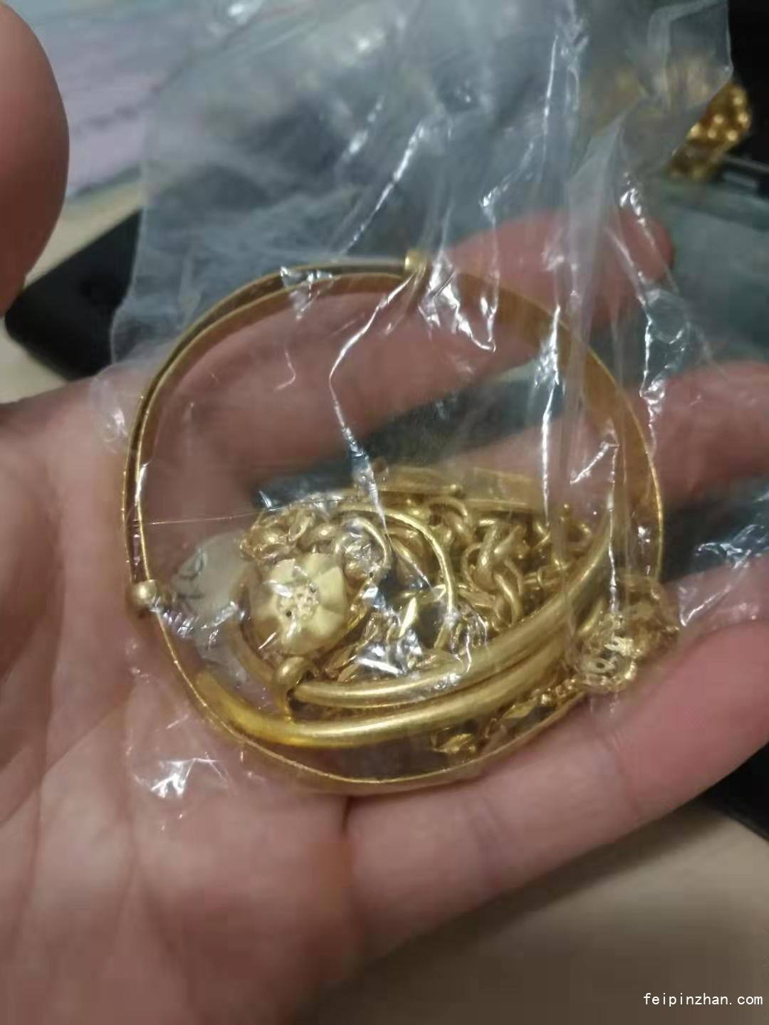 老凤祥足金999多少钱一克回收足金999多少钱一克回收-第2张图片-翡翠网 老凤祥足金999多少钱一克回收足金999多少钱一克回收-第2张图片-翡翠网