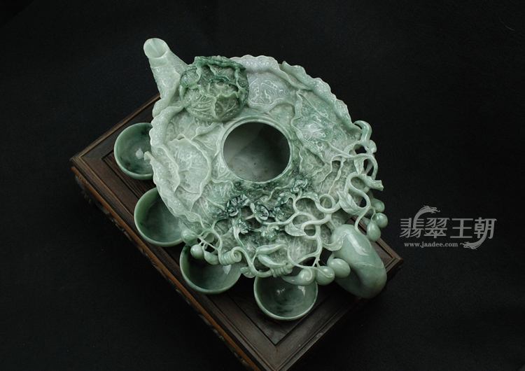翡翠壶价格的简单介绍-第2张图片-翡翠网 翡翠壶价格的简单介绍-第2张图片-翡翠网