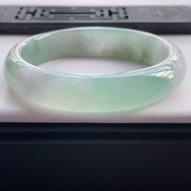 翡翠年镯尺寸知识翡翠手镯尺寸对照表-第1张图片-翡翠网 翡翠年镯尺寸知识翡翠手镯尺寸对照表-第1张图片-翡翠网