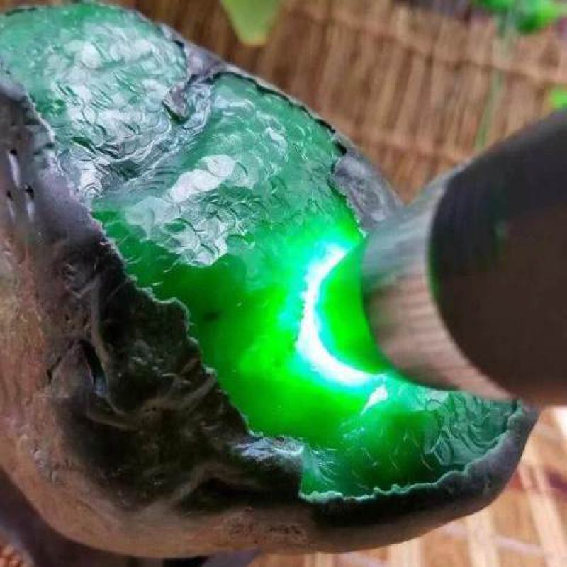 直播间买原石全是假的吗翡翠原石小贴吧-第1张图片-翡翠网 直播间买原石全是假的吗翡翠原石小贴吧-第1张图片-翡翠网