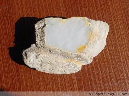 白盐沙翡翠原石表皮有绿翡翠原石白盐砂-第2张图片-翡翠网 白盐沙翡翠原石表皮有绿翡翠原石白盐砂-第2张图片-翡翠网