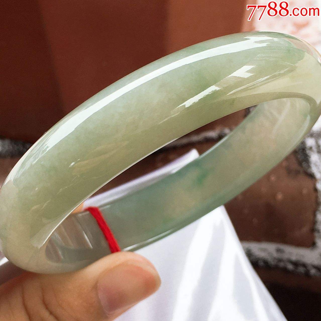 关于翡翠a货手镯价格查询的信息-第1张图片-翡翠网 关于翡翠a货手镯价格查询的信息-第1张图片-翡翠网