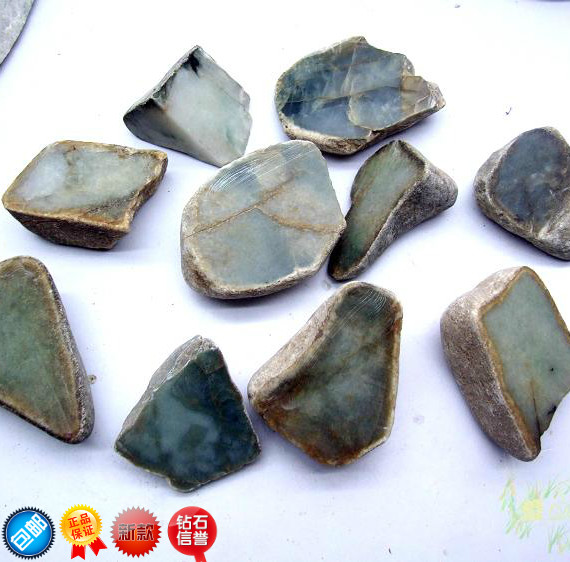 唐河彩玉最大的石头,唐河明料翡翠原石-第2张图片-翡翠网 唐河彩玉最大的石头,唐河明料翡翠原石-第2张图片-翡翠网