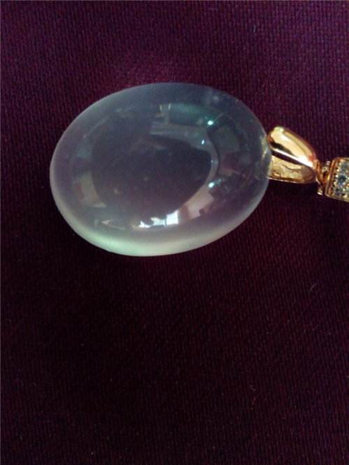 冰胶翡翠价格,天然冰种翡翠多少钱-第1张图片-翡翠网 冰胶翡翠价格,天然冰种翡翠多少钱-第1张图片-翡翠网