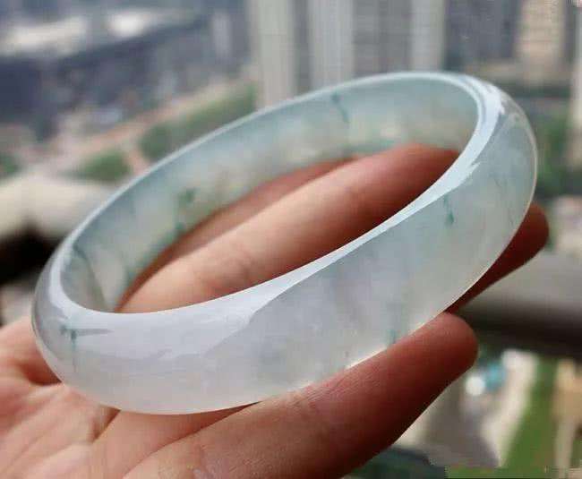 木那翡翠原石的特点讲解,木那翡翠价格是多少-第2张图片-翡翠网 木那翡翠原石的特点讲解,木那翡翠价格是多少-第2张图片-翡翠网