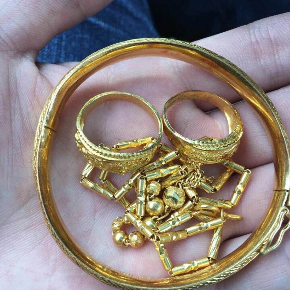 买金饰品去哪家店比较好买金首饰哪个品牌店好-第1张图片-翡翠网 买金饰品去哪家店比较好买金首饰哪个品牌店好-第1张图片-翡翠网