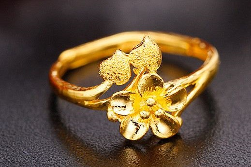 买金饰品去哪家店比较好买金首饰哪个品牌店好-第2张图片-翡翠网 买金饰品去哪家店比较好买金首饰哪个品牌店好-第2张图片-翡翠网