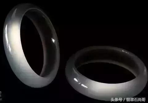 包含墨绿翡翠知识的词条-第4张图片-翡翠网 包含墨绿翡翠知识的词条-第4张图片-翡翠网